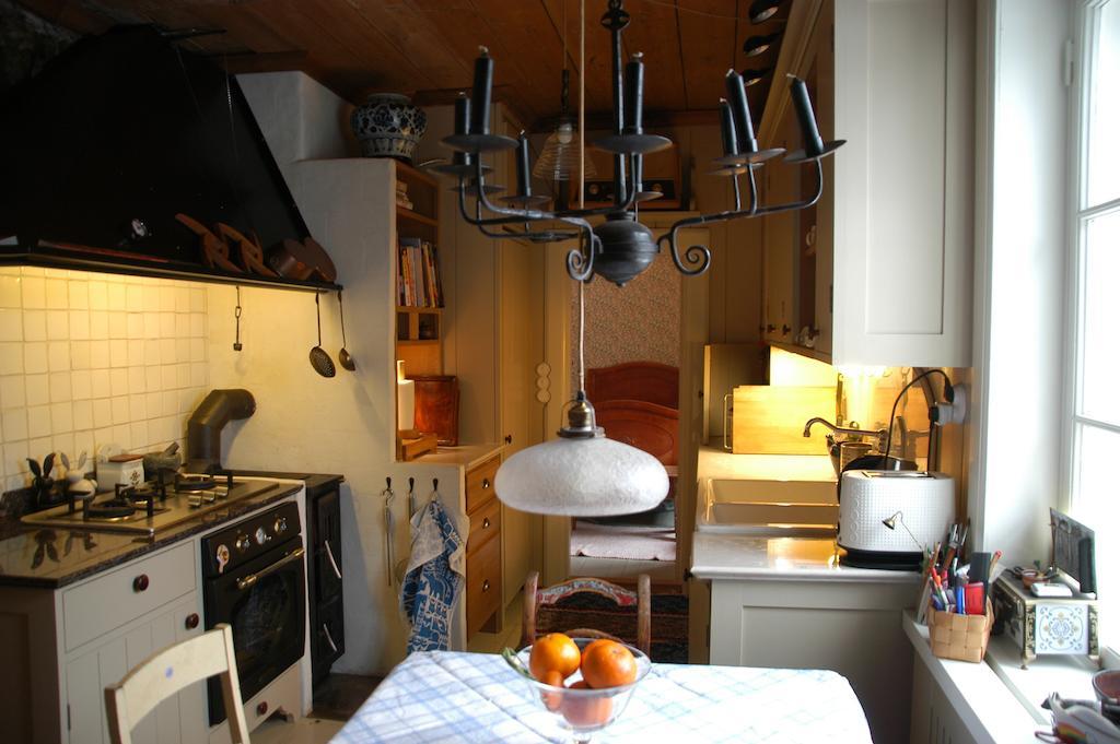 1800'S Townhouse Villa Loviisa Bilik gambar